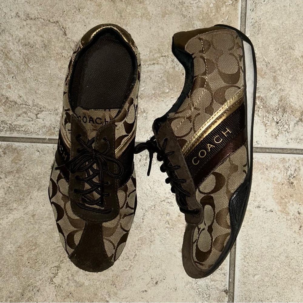 Pre Loved Coach Jayme Signature Sneaker Shoes Women's